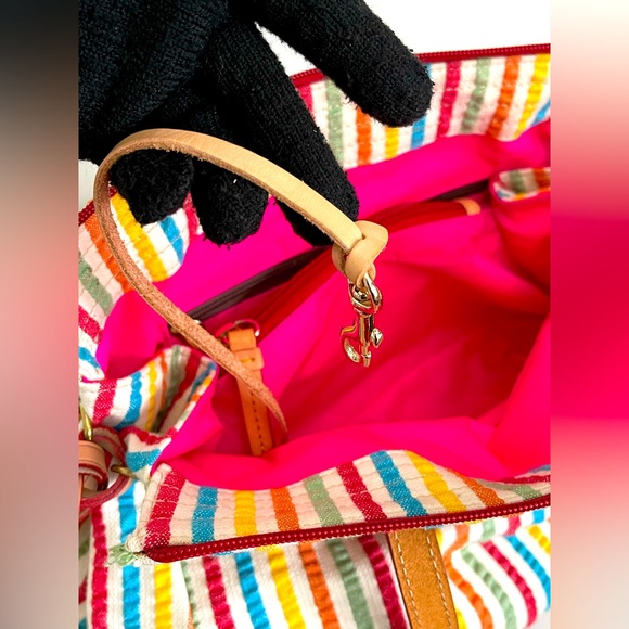 Dooney & Bourke Women Purse in Multi Colored Stripes - Picture 10 of 14